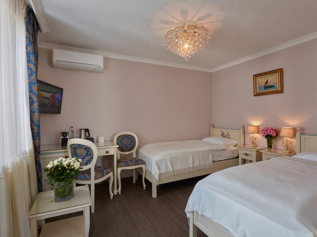 Apartment-Hotel Am Rathaus Dusseldorf Ngoại thất bức ảnh