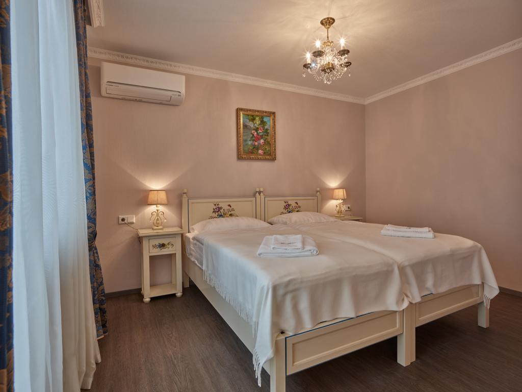 Apartment-Hotel Am Rathaus Dusseldorf Ngoại thất bức ảnh