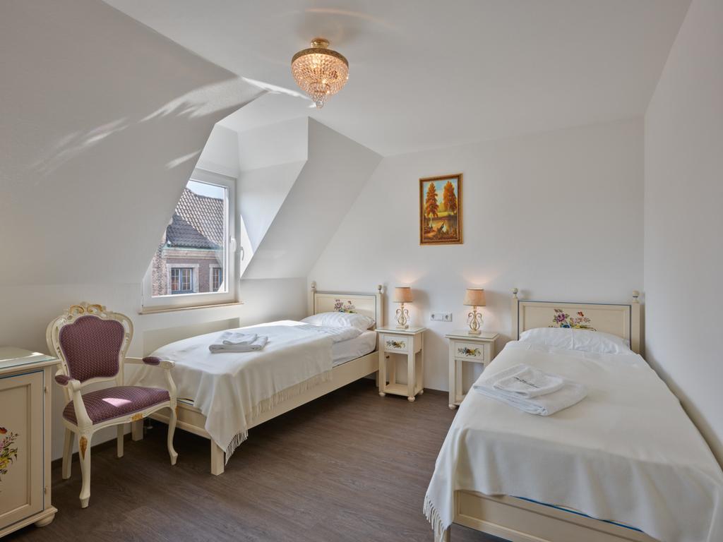 Apartment-Hotel Am Rathaus Dusseldorf Ngoại thất bức ảnh