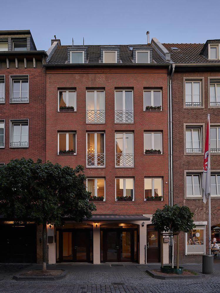 Apartment-Hotel Am Rathaus Dusseldorf Ngoại thất bức ảnh